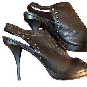 B MAKOWSKY size 11 black studded leather zippered sling back heel platform @toe